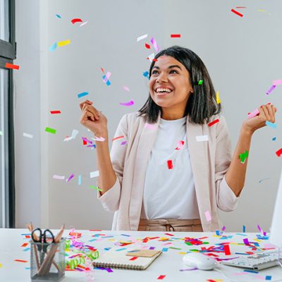 work-anniversary-wishes-hero